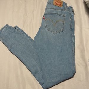 Levi jeans
